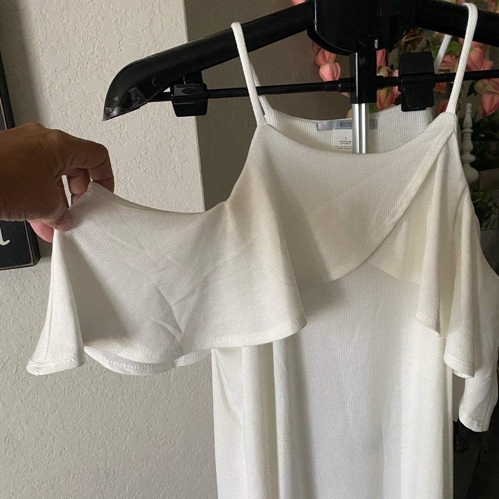 Nouvida Ribbed Cold Shoulder Top NWT - Picture 2 of 6